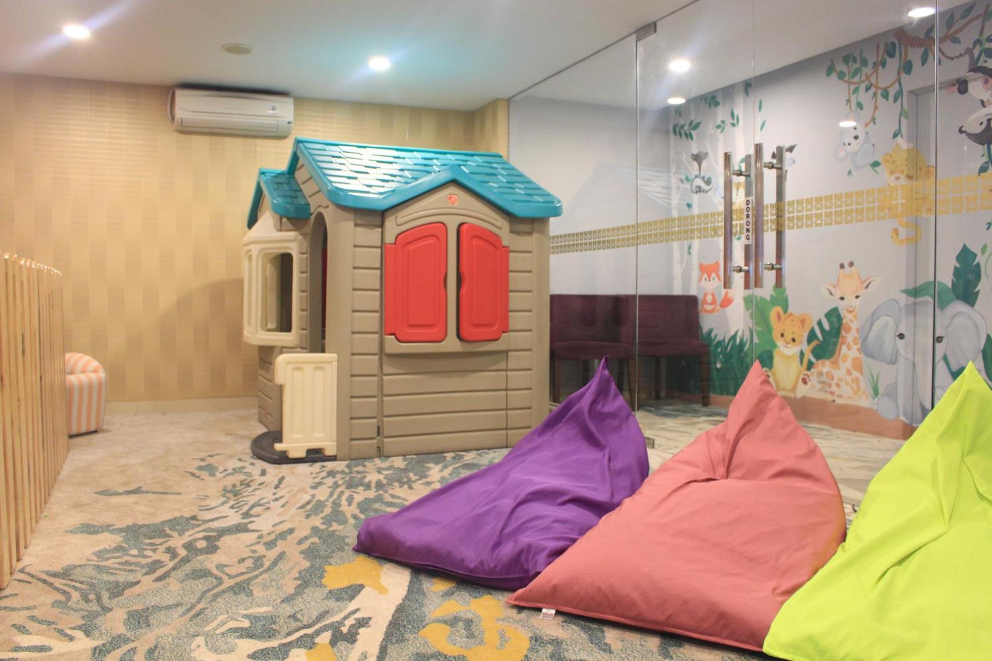 Hotel Chanti Managed By Tentrem Hotel Management Indonesia Semarang Exterior photo